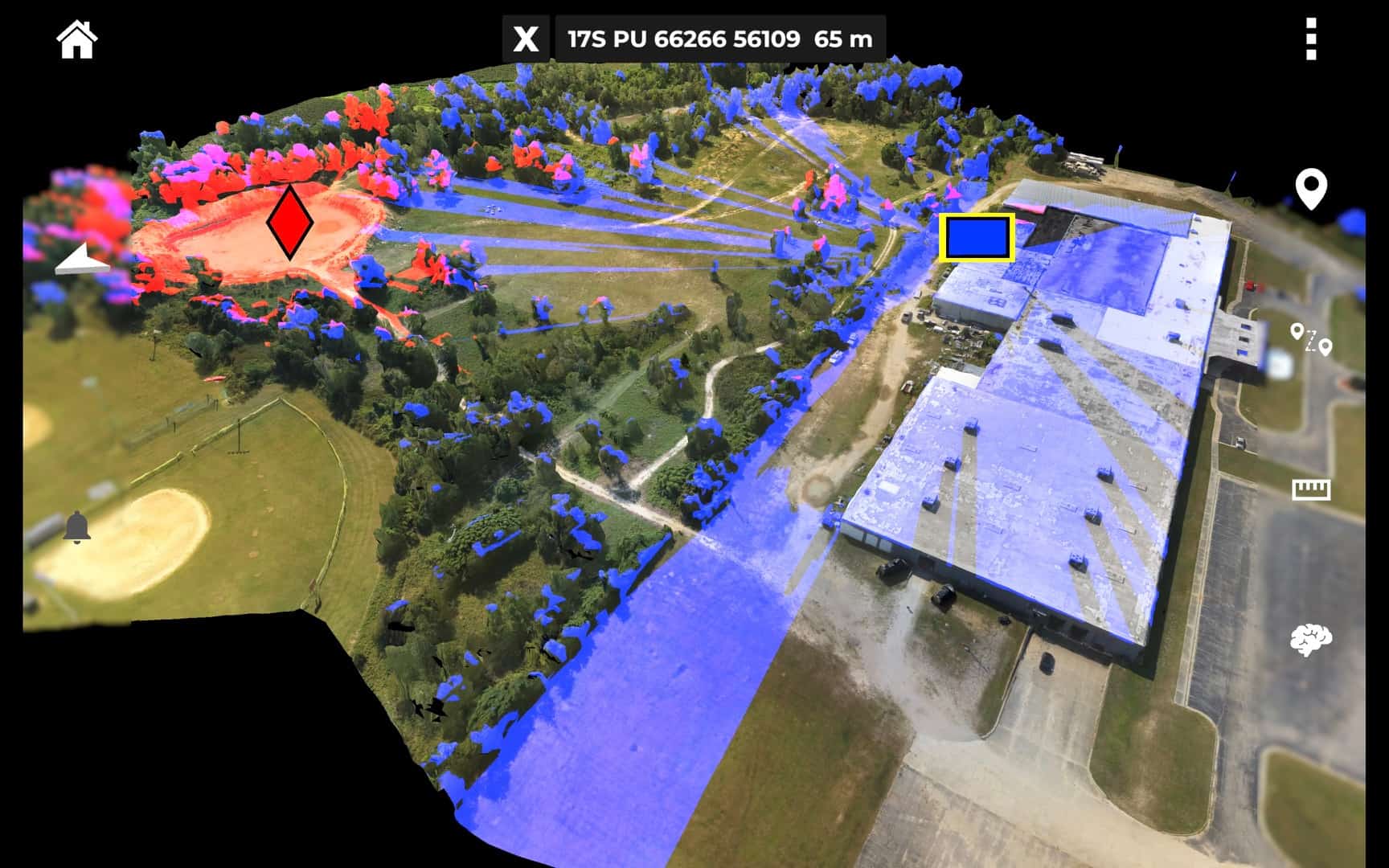 由多船金鹰飞行创建的远景模型，显示敌人(红色)和友军(蓝色)的位置和各自的视线。这张照片是在布拉格堡附近向美国陆军特种作战司令部成员进行演示时拍摄的。